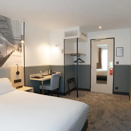 Appia La Fayette Hotel 3*