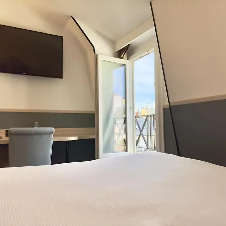 Appia 3* Париж