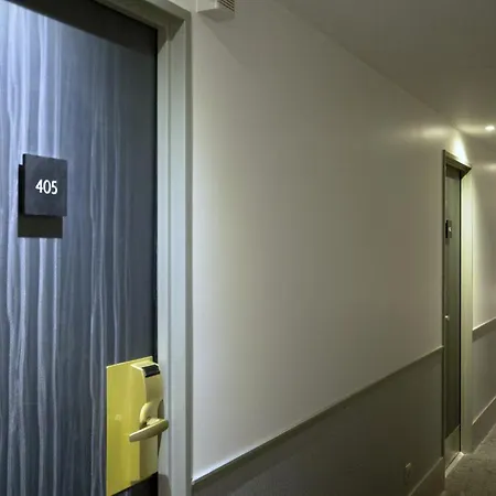 Appia La Fayette Hotel 3*