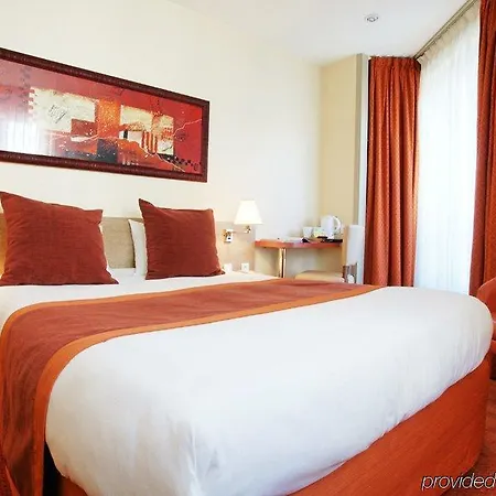 Hotel Appia La Fayette París