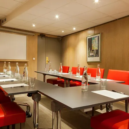 Hotel Appia La Fayette París